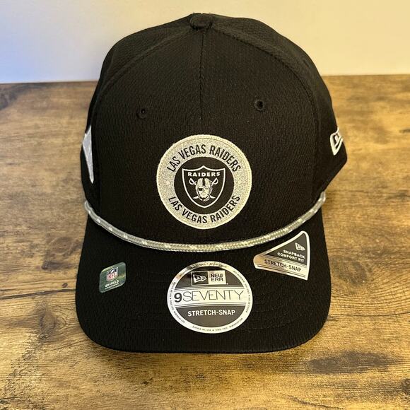 NWT New Era Las Vegas Raiders 2024 NFL Sideline 9Seventy Stretch Snap Hat OS - Picture 2 of 9
